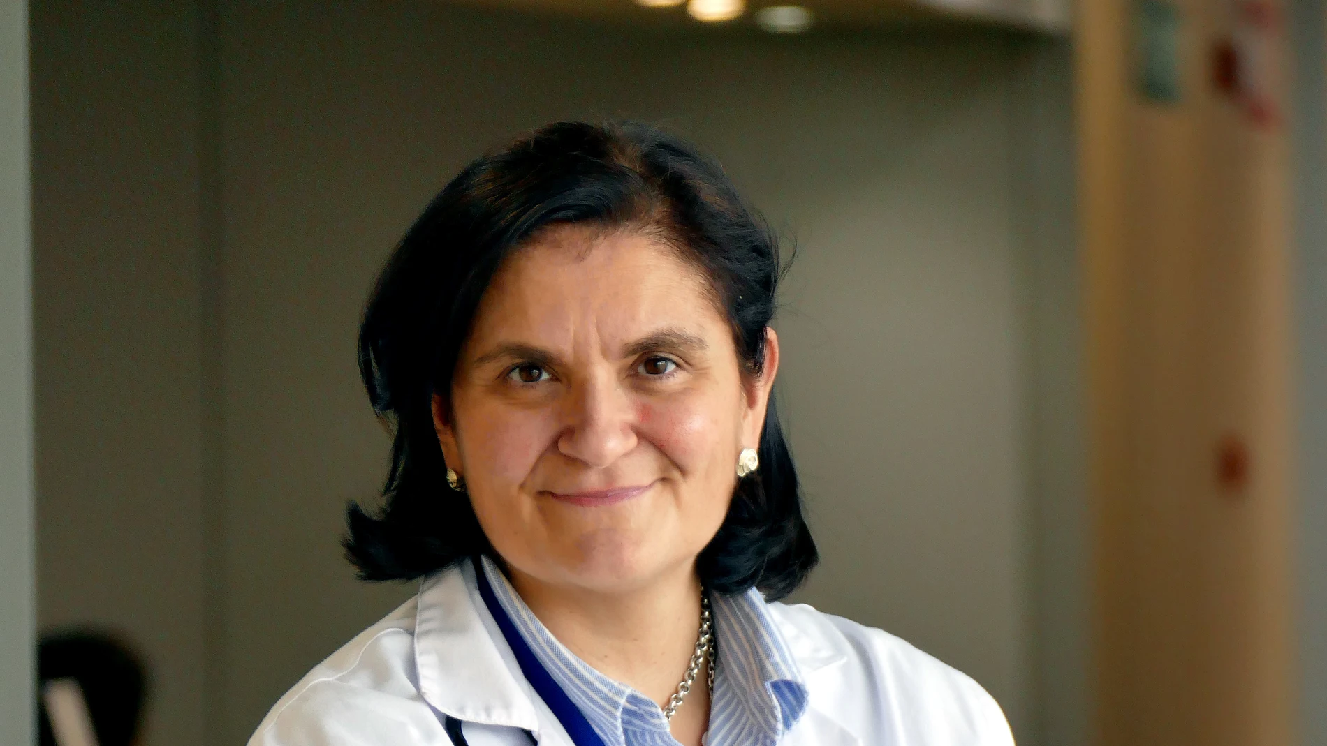 La Dra. Carmen Martínez, jefa asociada del Servicio de Hematología del Hospital Universitario Quirónsalud Madrid y coordinadora de terapia CAR-T