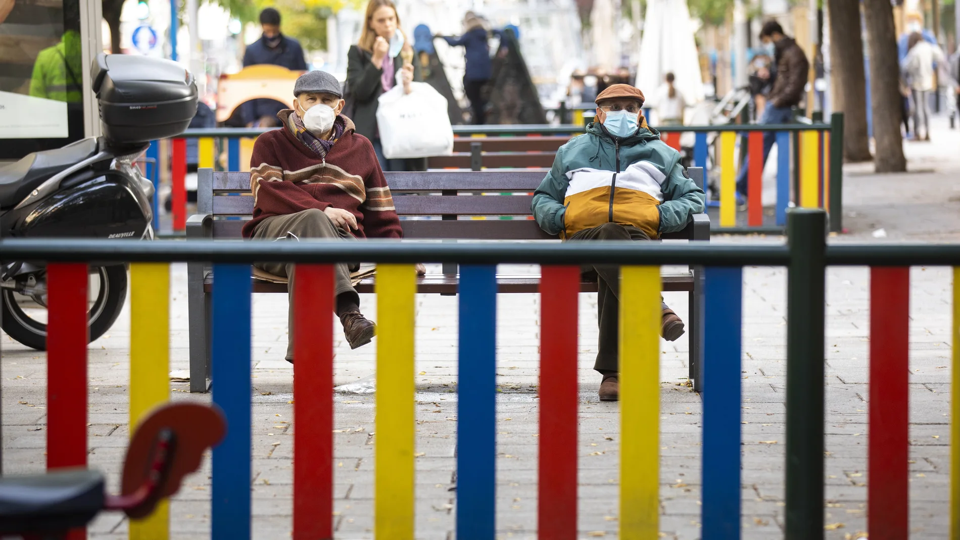 El envejecimiento de la población y la baja natalidad complican el futuro de las pensiones en España