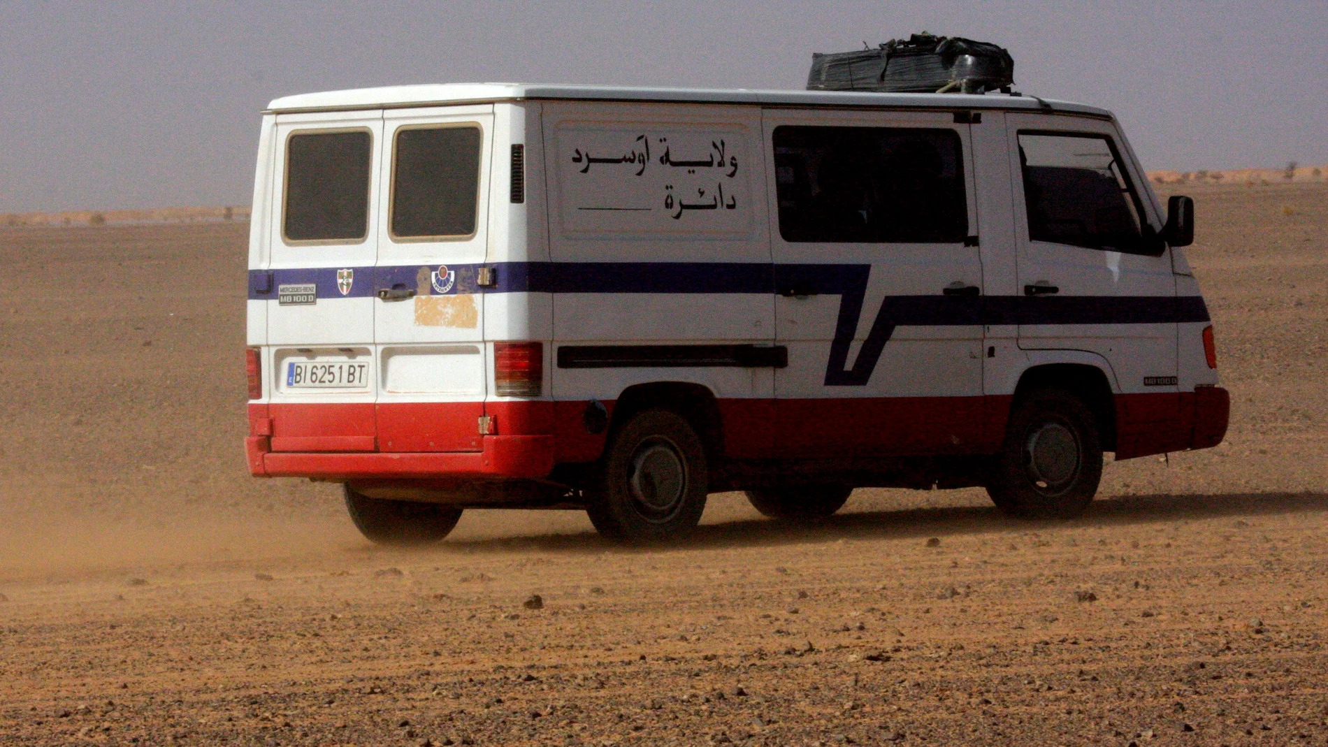 Vehículo del Frente Polisario con los colores de la Ertzaintza