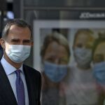 El Rey Felipe VI llega a Casa de América para participar en el XXIII Congreso Nacional de la Empresa Familiar, en Madrid.