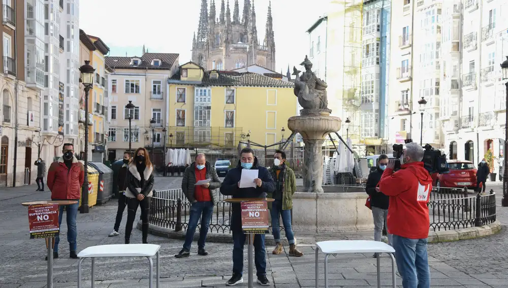 Lectura del manifiesto de los hosteleros de Burgos
