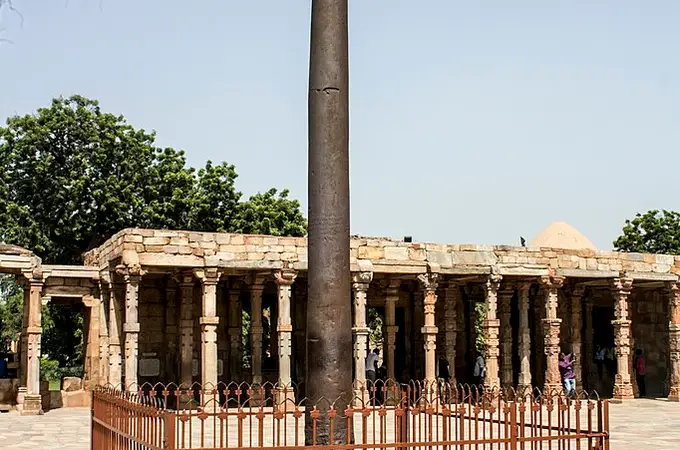 El «misterio» del pilar de hierro de 1 600 años que «no se oxida»