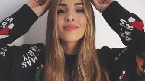 Rocío Osorno y el jersey de Navidad con luces y música.