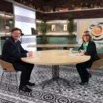 El presidente de la Comunidad Valenciana, Ximo Puig, y la periodista Gemma Nierga