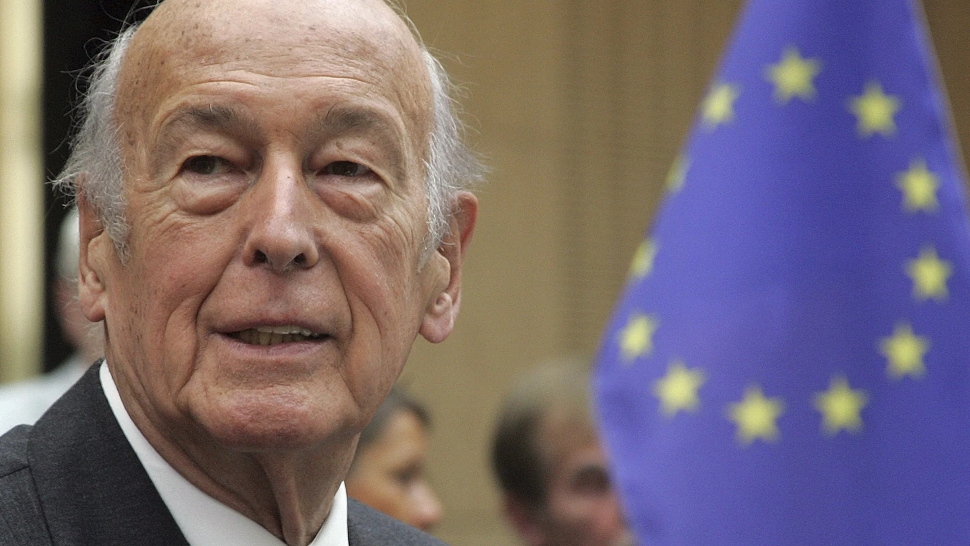 El ex presidente francés Valéry Giscard d'Estaing será enterrado en la más estricta intimidad