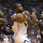 Partido de la NBA entre Denver y Phoenix