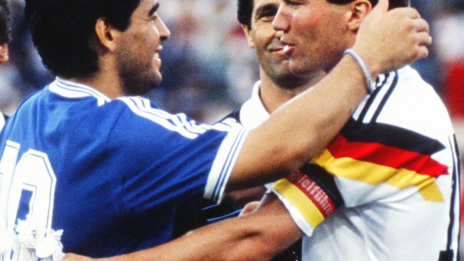 Diego Maradona y Lothar Matthäus, en la final del Mundial de Italia '90.