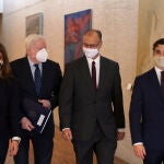 El presidente de las Cortes de Castilla y León, Luis Fuentes, participa, junto al vicepresidente de la Fundación VIII Centenario de la Catedral de Burgos, Antonio Méndez Pozo, y Guillermo Garabito, en la mesa de trabajo “El reto de las grandes conmemoraciones culturales de 2021 en Castilla y León”