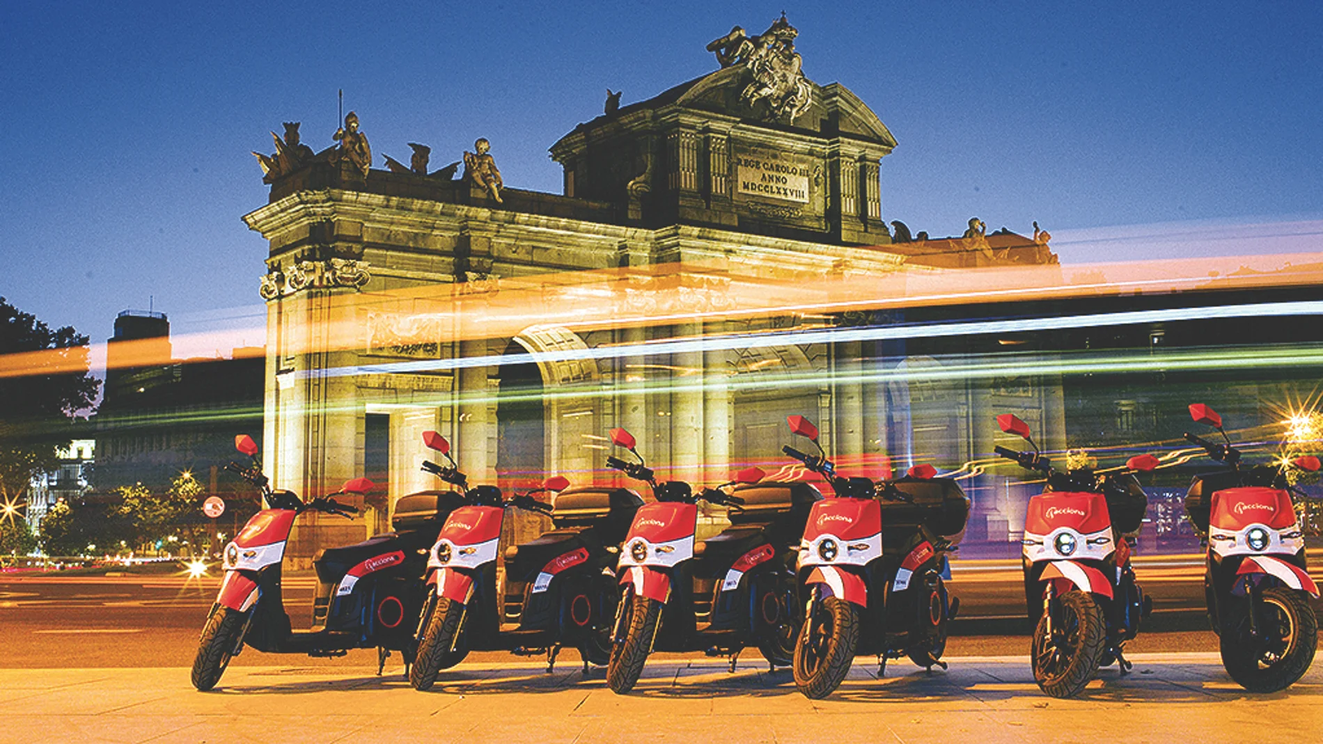 Solo en Madrid hay 3.500 motos eléctricas compartidas que cada mañana están cargadas