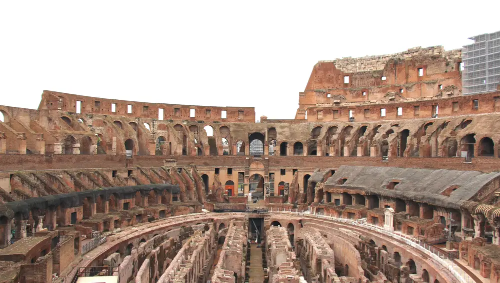 Una de las reformas realizadas en el Coliseo en el año 222. Mirad la parte alta a la derecha.