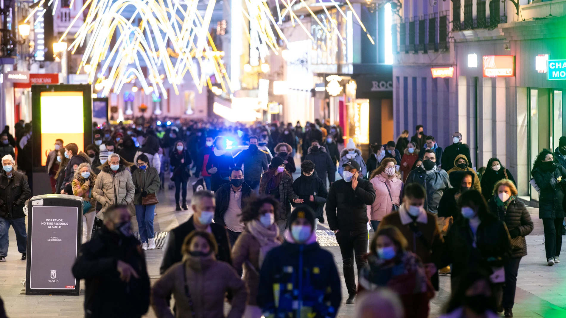 Los expertos recomiendan evitar las aglomeraciones durante las fiestas navideñas