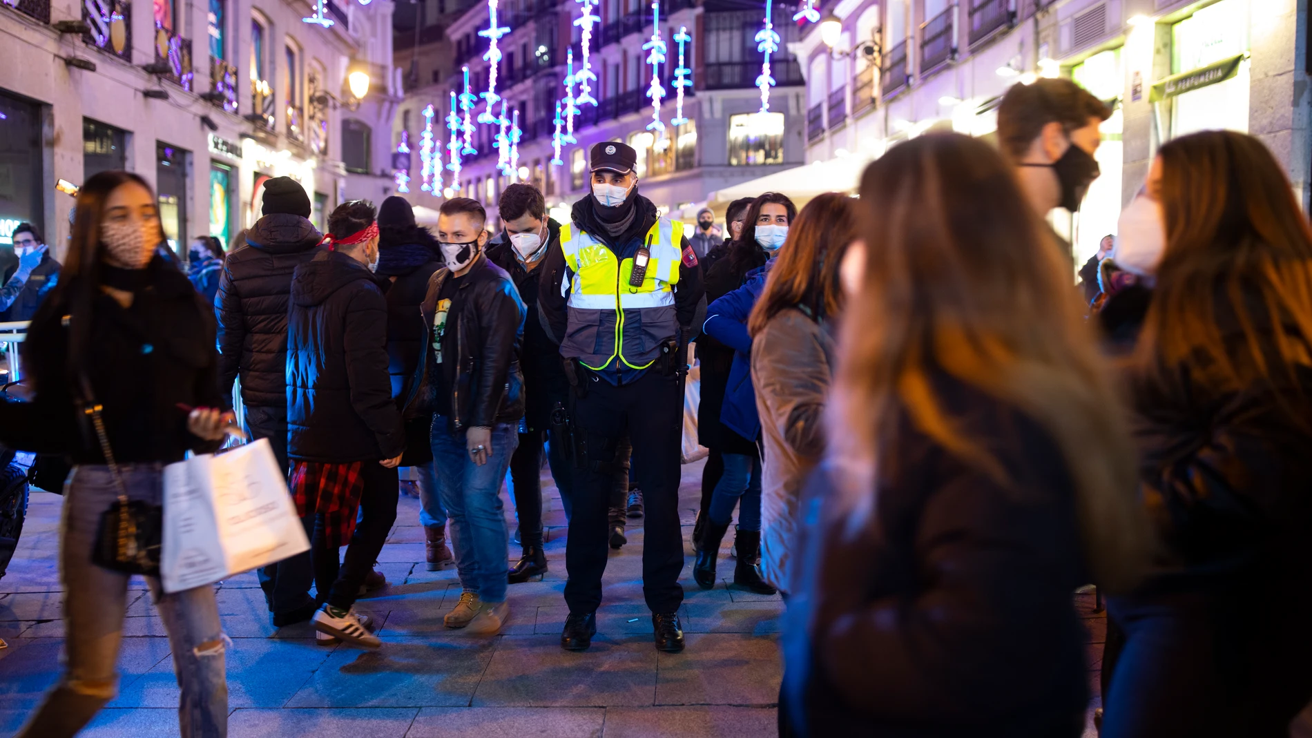 En algunos puntos del centro de Madrid, la Policía cortó el acceso a algunas calles durante algunos minutos