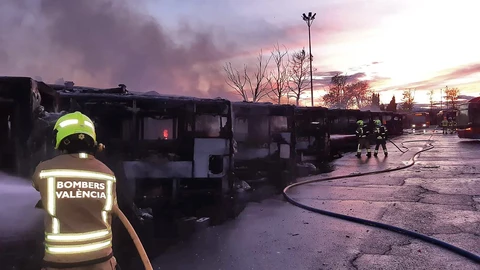 El PP pide convocar con urgencia el Consejo de Administración de la EMT tras el incendio en las cocheras