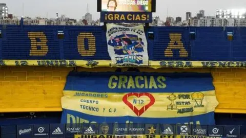 Grada de Boca en homenaje a Maradona