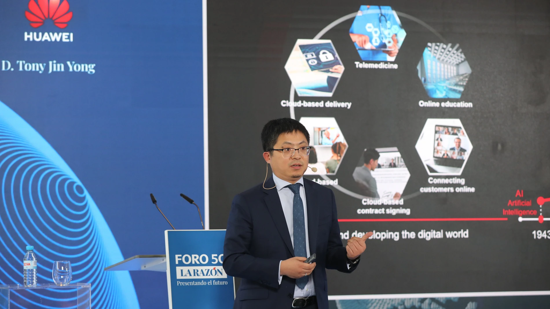 Tony Jin Yong, CEO de Huawei España, durante su intervención en el Foro 5G organizado por LA RAZÓN