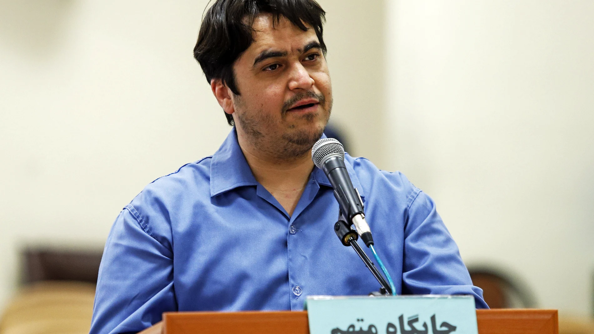 l activista y periodista iraní Ruholá Zam