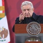 El presidente de México, Andrés Manuel López Obrador, ofrece su rueda de prensa matutina desde el Palacio Nacional, en Ciudad de México (México)