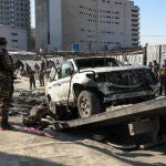 Mohabbatullah Mohammadi, subgobernador de Kabul, y su secretario murieron esta mañana tras la explosión de una bomba lapa adosada a su vehículo