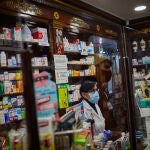 La red de farmacias comunitarias ha sido la encargada de prestar parte de la atención sanitaria, cubriendo un importante servicio público