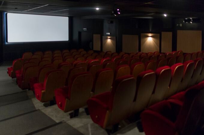 Butacas de una sala pequeña de cine | Fuente: Europa Press