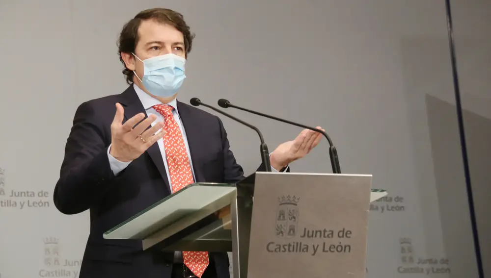 El presidente de Castilla y León, Alfonso Fernández Mañueco, anuncia las medidas de su Gobierno para las Navidades