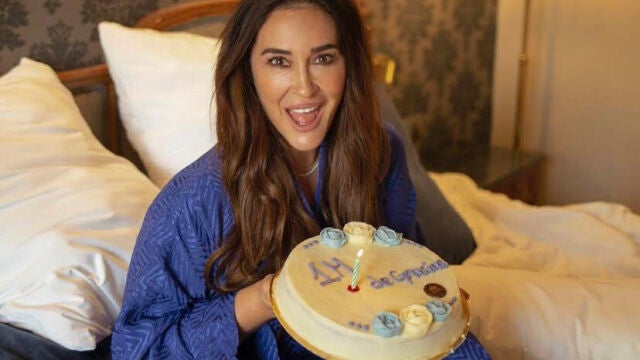 Vicky Martín Berrocal con la prenda estrella del momento entre las celebrities españolas.