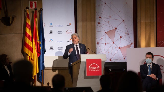 El presidente de Foment, Josep Sánchez Llibre, durante la Entrega de las Medallas de Honor 2020 y de los XIII Premios Carles Ferrer Salat, en Barcelona.