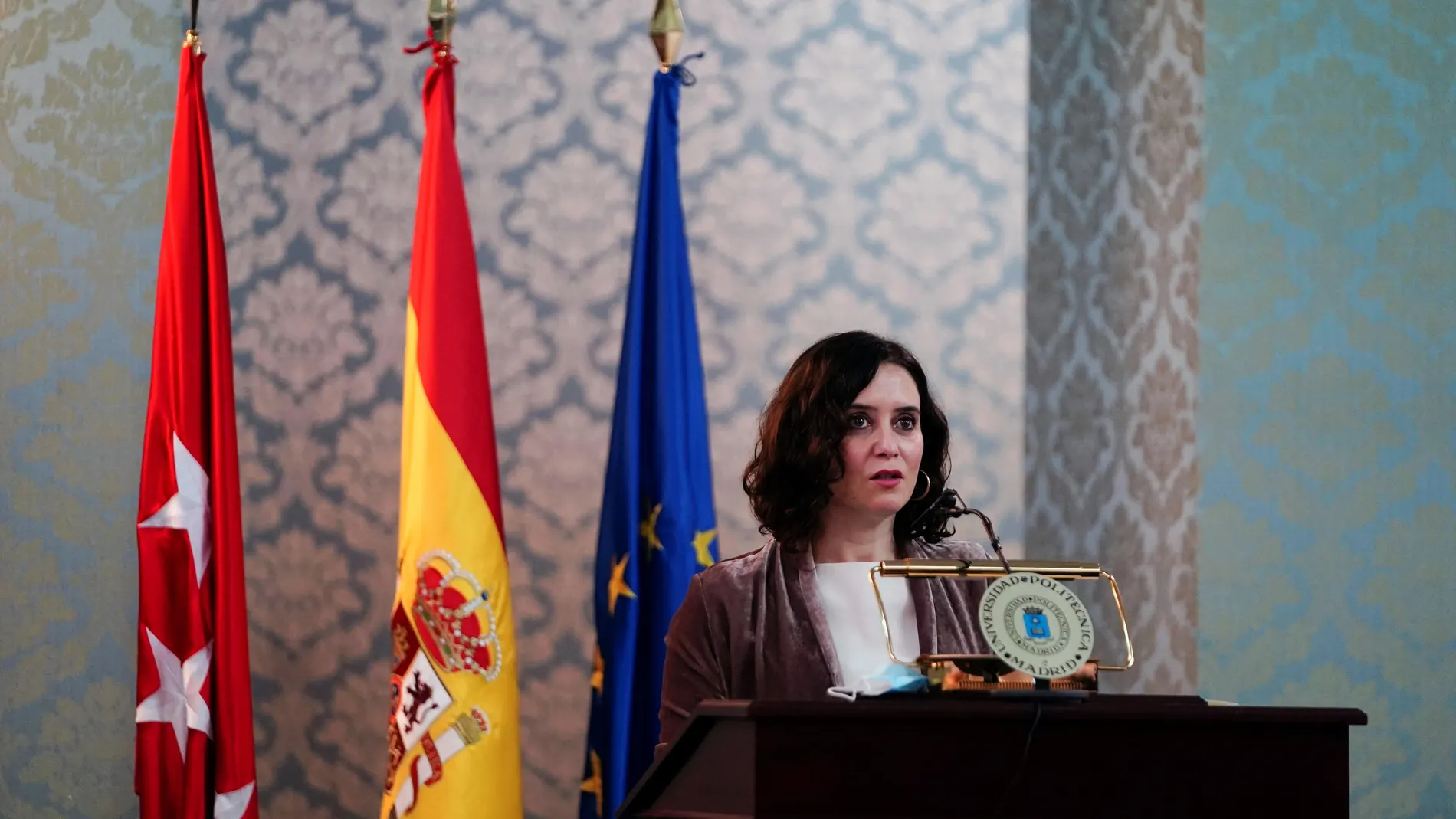 La presidenta de la Comunidad de Madrid, Isabel Díaz Ayuso, hoy, en el acto de la toma de posesión del rector de la Politécnica