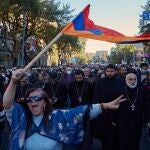 Una protesta contra el primer ministro armenio, Nikol Pashinián, en Ereván