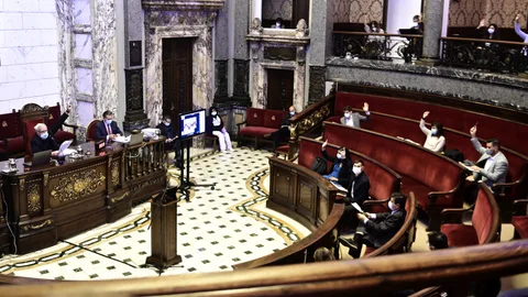 Juventud, Patrimonio y Empleo son las áreas que más abusan del contrato a dedo