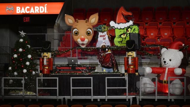 La cancha de los Heat de Miami, en el partido del Christmas Day ante los Pelicans