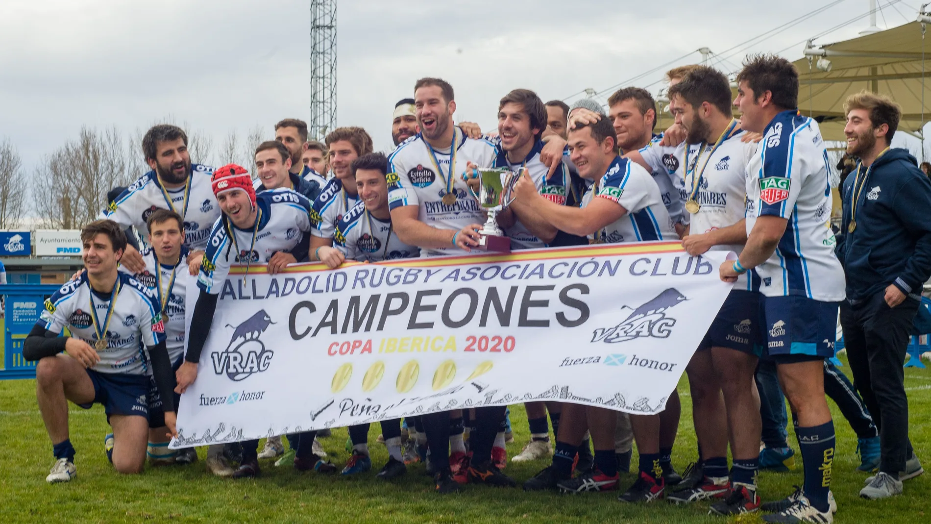 Los jugadores del VRAC celebran el triunfo