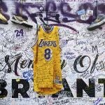 Mural de homenaje a Kobe Bryant en Los Ángeles