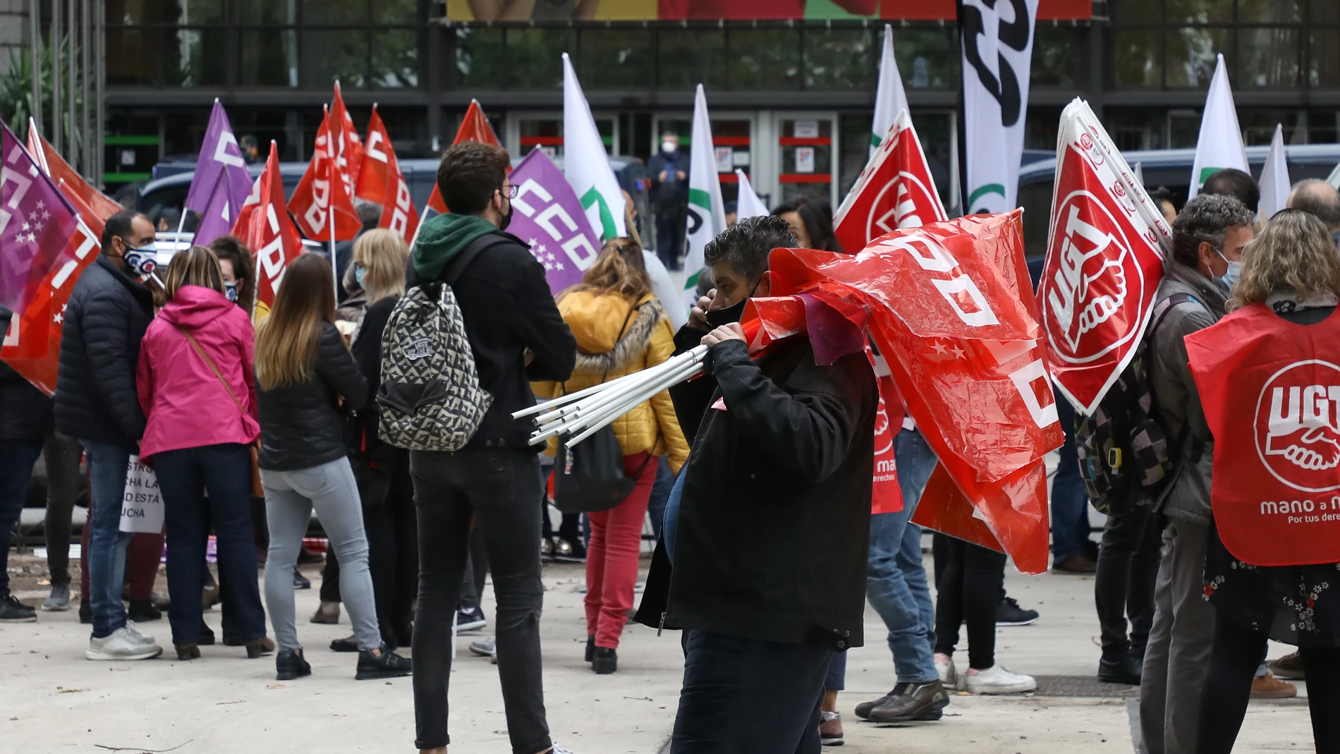 Los sindicatos estudian un calendarios de protestas para el próximo febrero