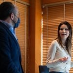 La hasta ahora portavoz de Cs en el Parlament, Lorena Roldán (d), será la número 2 del PPC en la lista por Barcelona para las elecciones catalanas del 14 de febrero