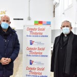 Eduardo García Carmona, delegado en Córdoba de la Prolibertas, y Manuel Pérez Moya, deán-presidente del Cabildo Catedral