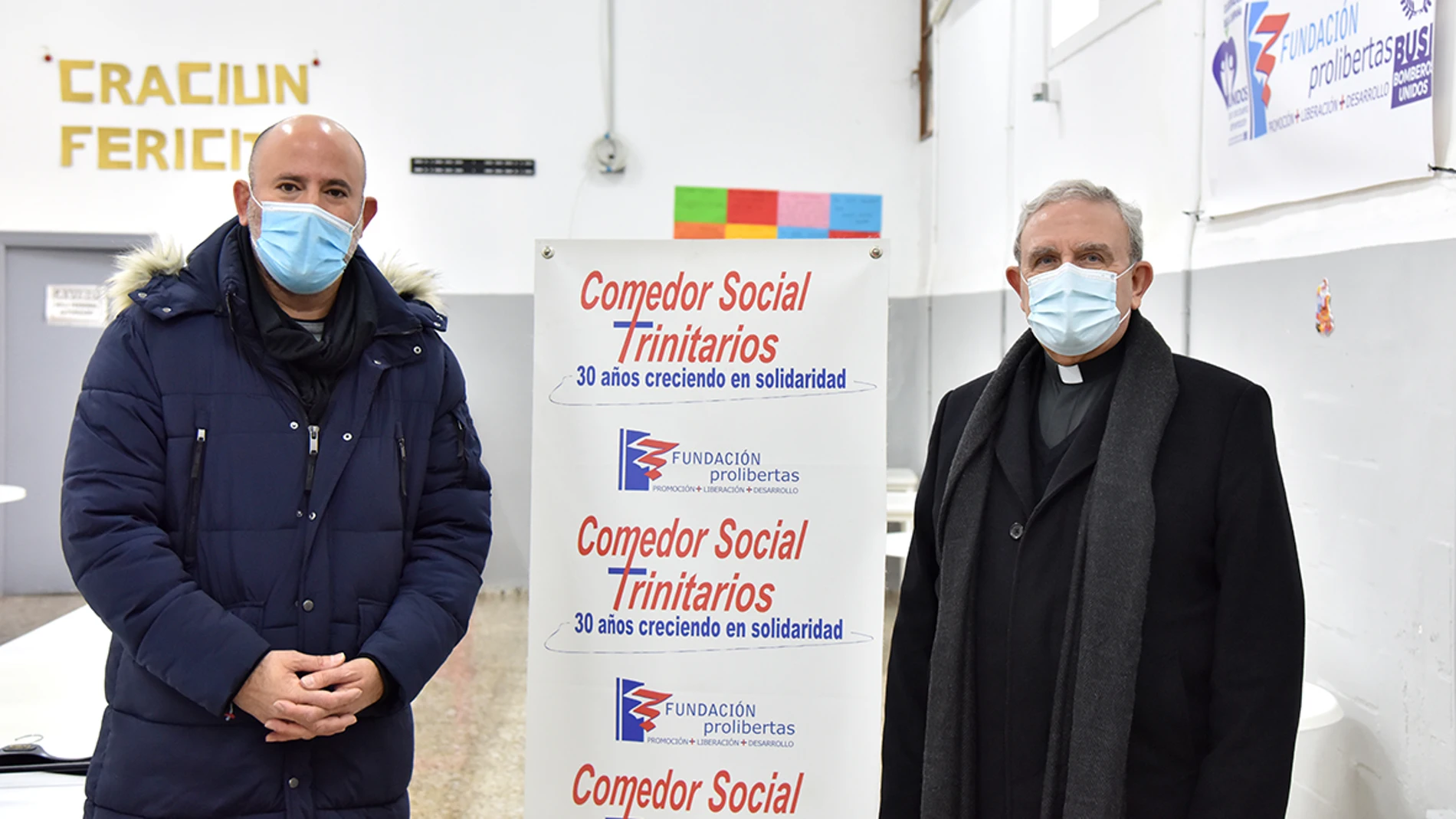 Eduardo García Carmona, delegado en Córdoba de la Prolibertas, y Manuel Pérez Moya, deán-presidente del Cabildo Catedral