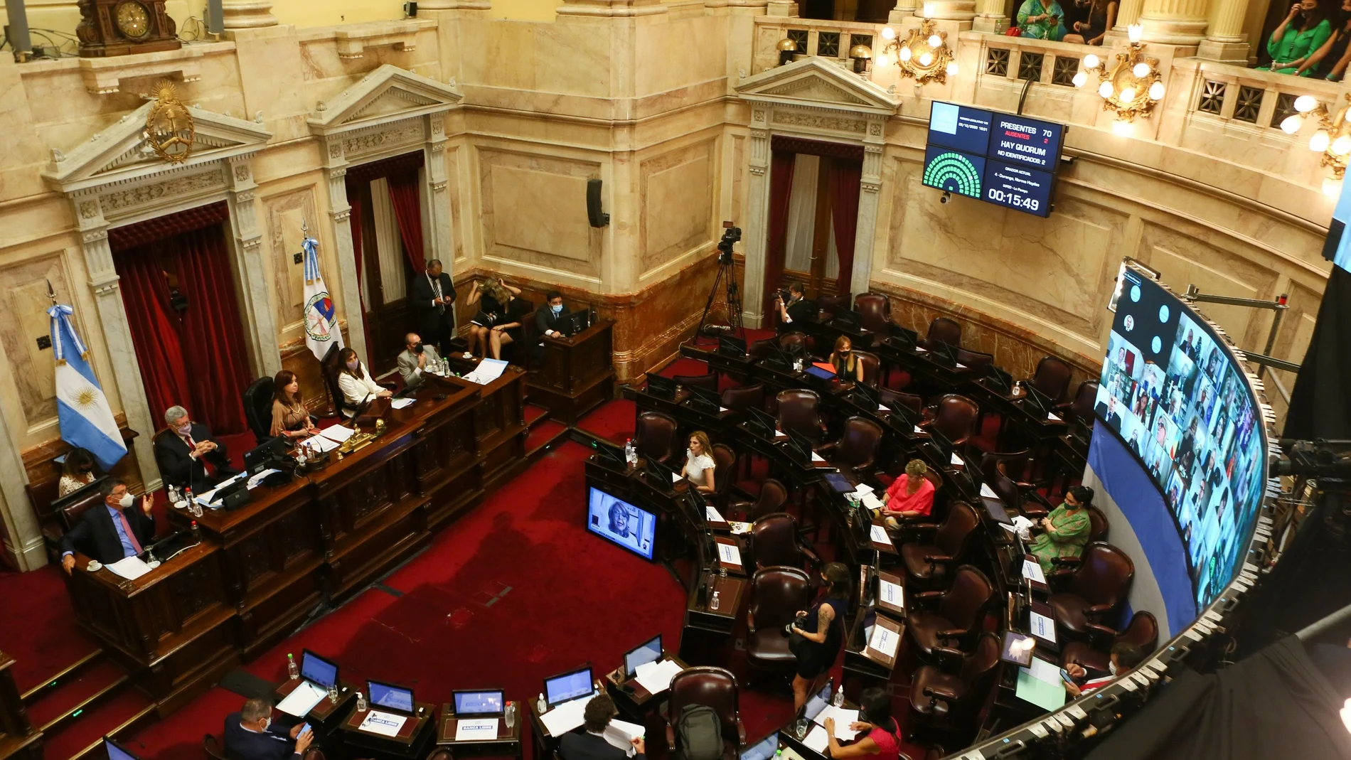 El Senado de Argentina aprobó este miércoles la ley del aborto