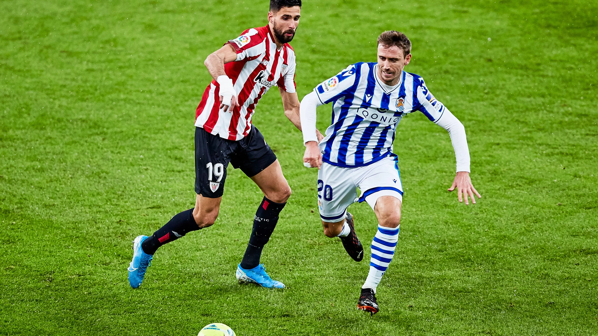 Kenan Kodro con el Athletic Club frente a la Real Sociedad.