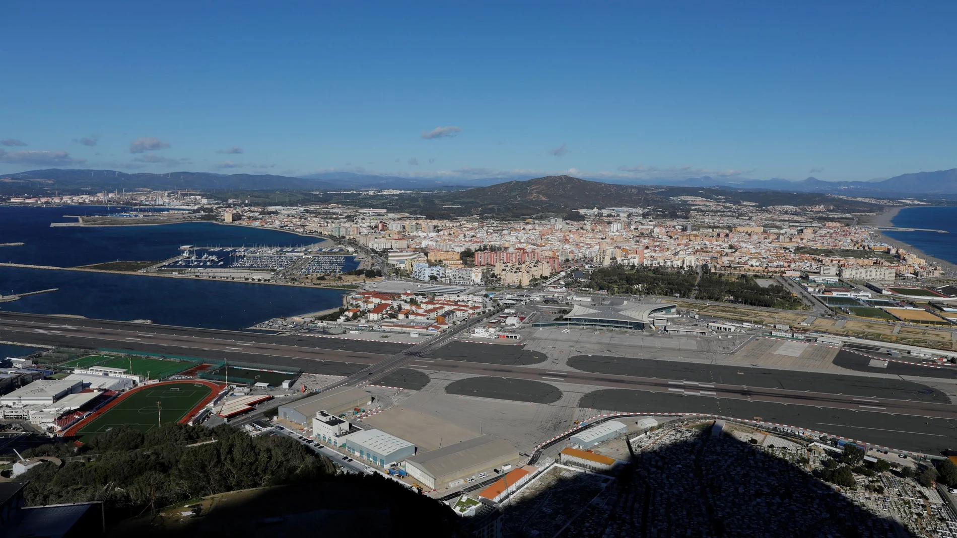 Una vista panorámica del aeropuerto de Gibraltar