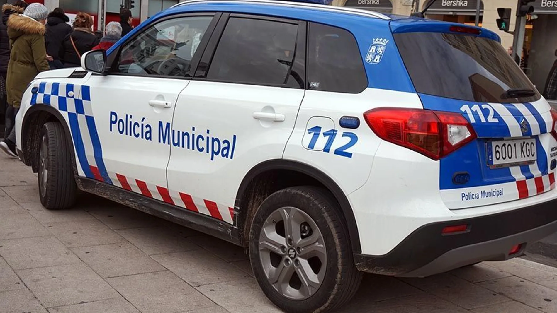 Coche patrulla de la Policía Municipal de Zamora