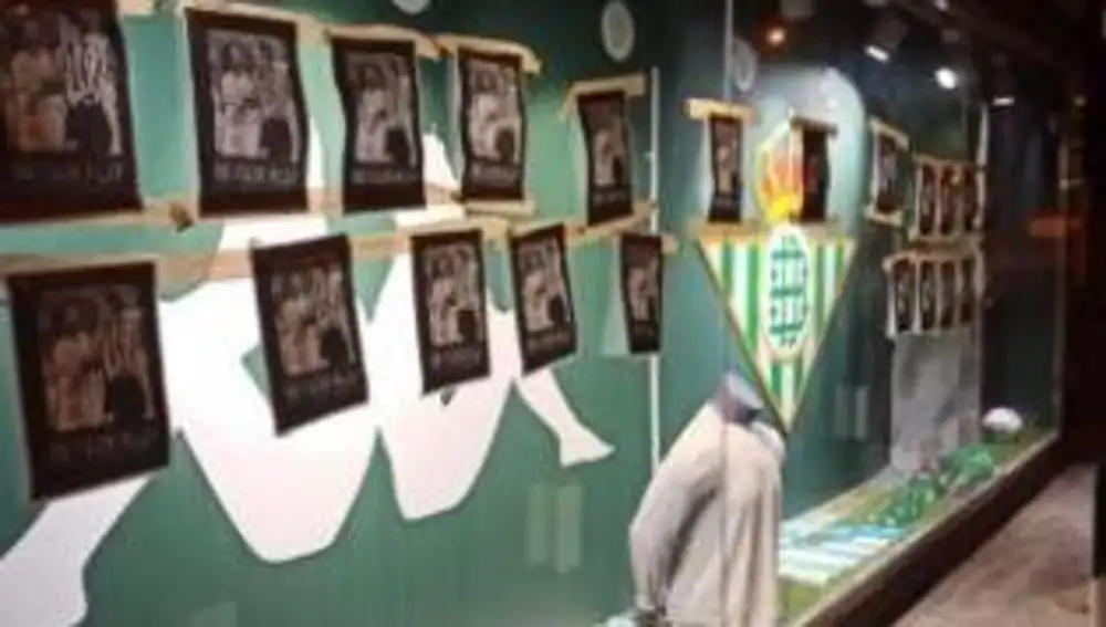 Así ha amanecido la tienda del Betis
