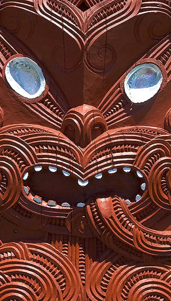 Representación maorí de Tūmatauenga.
