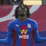 Eberechi Eze, del Crystal Palace, celebra su golazo al Sheffield United