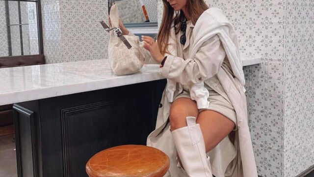 Las botas de agua blancas de Stradivarius que se van a convertir en virales.