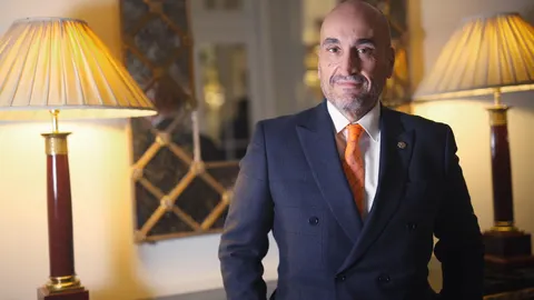 Fernando Jesús Santiago Ollero lleva diez años al frente del colectivo de los gestores administrativos