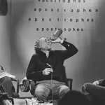Charles Bukowski bebe en el set del Show "Les Apostrophes"