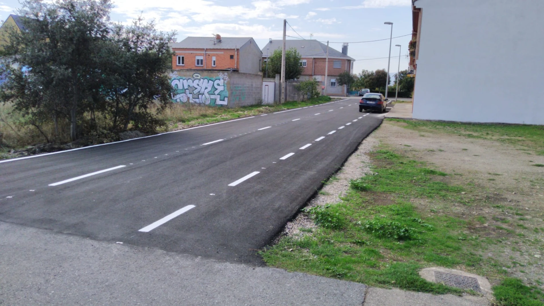 Pavimentación en el barrio berciano