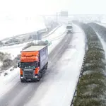 Embolsan camiones en Arévalo (Ávila), Boceguillas (Segovia) y la A-50 en Salamanca para no colapsar los accesos a Madrid
