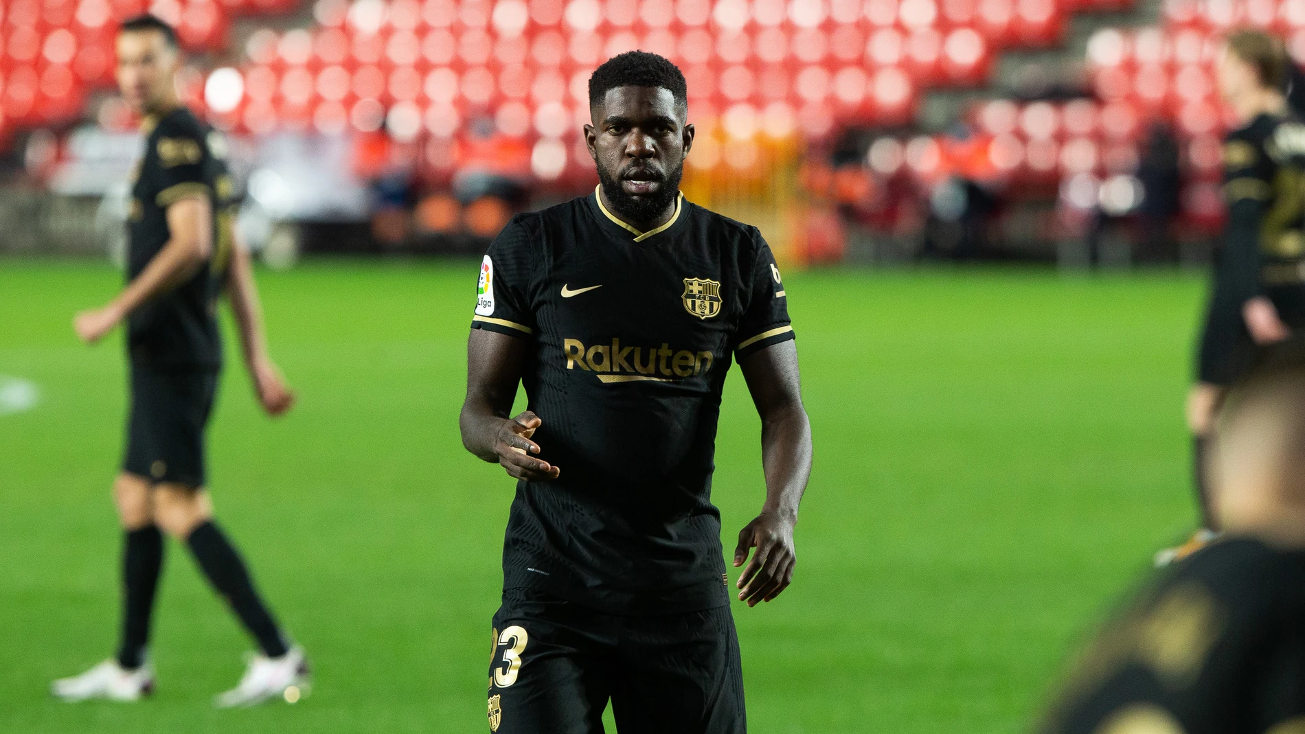 Samuel Umtiti ha tenido un altercado con aficionados a la salida del entrenamiento